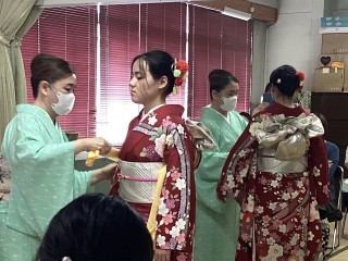 木久学院の師範二級講義 振袖の着付