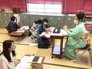 木久学院の高等師範科 和服地より きものの織生地