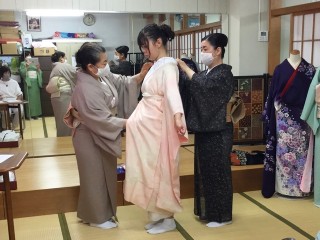 木久学院の後期専門科　合同講義『着付師のチェックリスト』