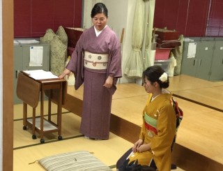木久学院 基礎科の合同講義 『きものの調和美 と 一般作法 』