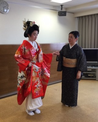 木久学院の前期専門科 合同講義『花嫁が出来るまで』 パート2