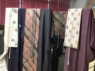 木久学院の高等師範科 6月は和服地から 染め生地