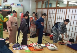 高等師範科 着付けの基本 振袖を着付ける
