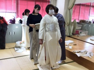 木久学院の高等師範科 花嫁の着付