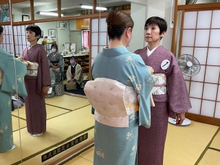 木久学院の着付け勉強会　たちばな会